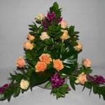 Le bouquet peut être réalisé uniquement en feuillages choisis pour leurs différentes textures et couleurs.