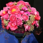 Bouquet rond du fleuriste Gyl Boyard  roses, pivoines,anémones.           Démonstration Snhf mars 2013